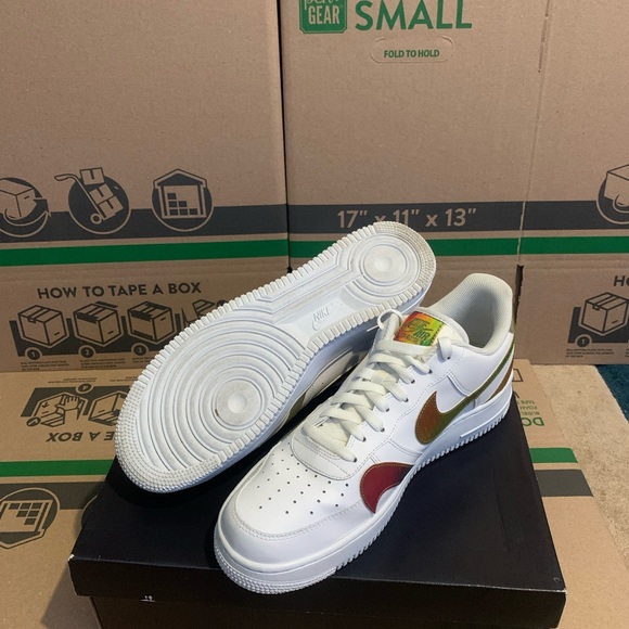 Like brand new hardly wore them. Just looking to sell and get a few extra bucks - Picture 7 of 8